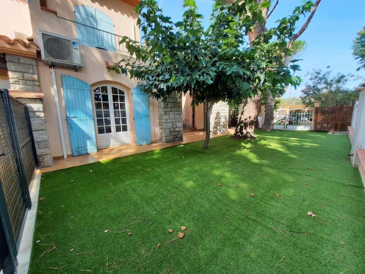 Domaine Des Pins Villa Saint-Estève Exterior foto